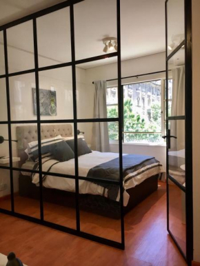 Beautiful Bright Cozy Apartment - Great Location